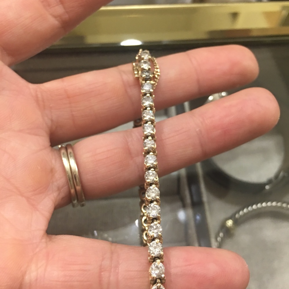 Natural diamonds tennis bracelet